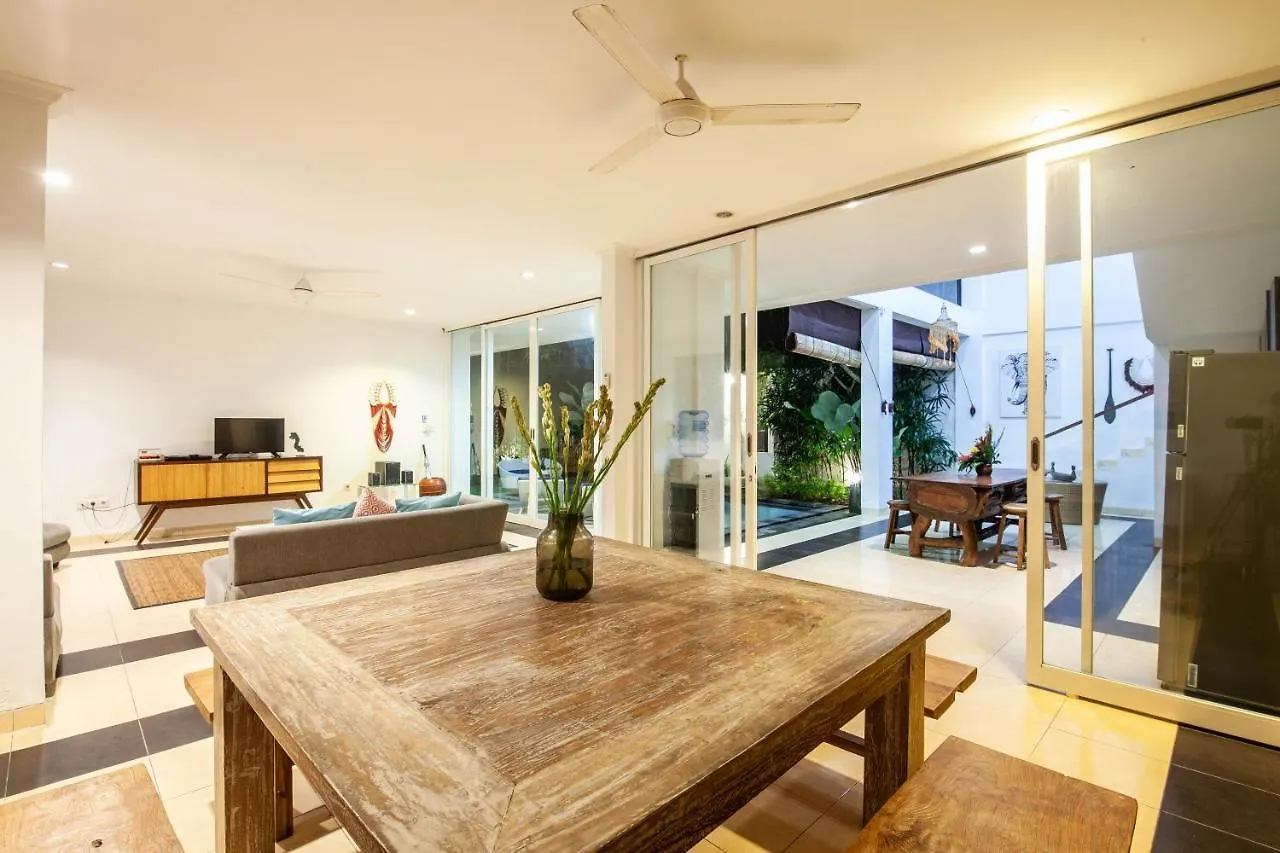 3-Br Private Pool Villa Kayu Aya Seminyak Walk To Beach  سمينياك